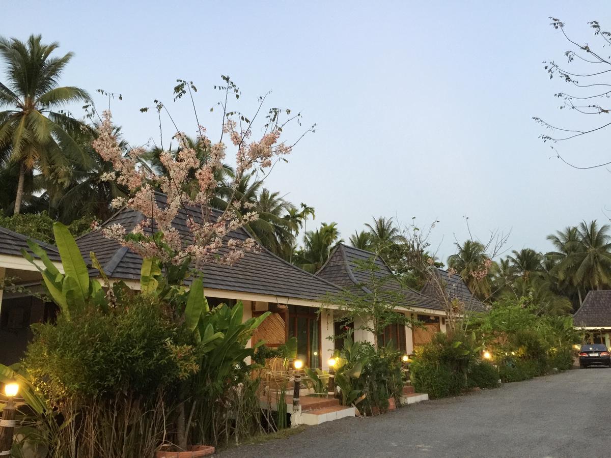 Ruean Thai Nai Bang By Pansak Resort Σούρατ Τανί Εξωτερικό φωτογραφία